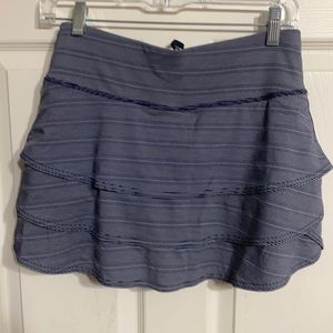 Athleta navy and white pattern skirt. Size small